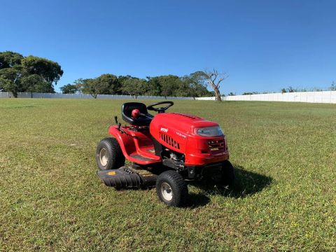 Trator de Grama MTD 17.5/42