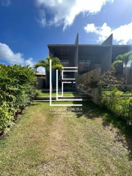 Ótima casa triplex com piscina e 180m² em São Miguel dos Milagres, Alagoas