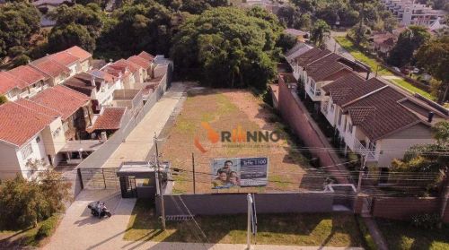 Terreno de 198 m² no bairro Bom Retiro.