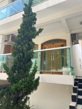 Vendo/alugo sobrado espaçoso, mobiliado, alto padrão
