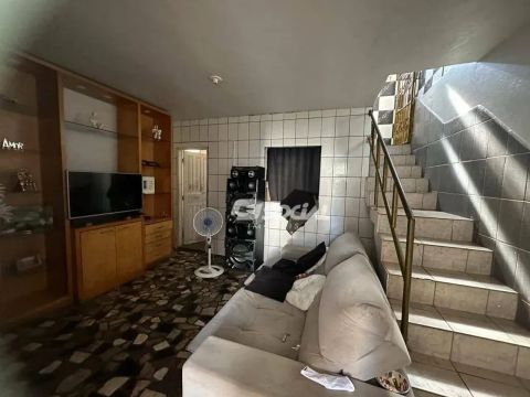 Casa com 3 dormitórios à venda, 280 m² por R$ 600.000,00 - Liberdade - Porto Velho/RO