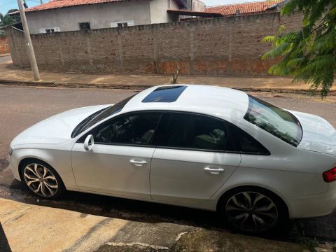 Audi A4 2011, RODAS ARO 20 