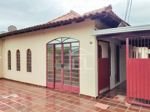 Casa com 4 quartos para alugar, 200 m² por R$ 1.750/mês - Vila Glória - Zona leste de Lond