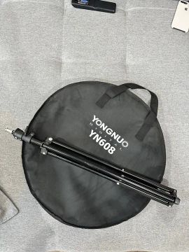 Ring Light Yongnuo 608 