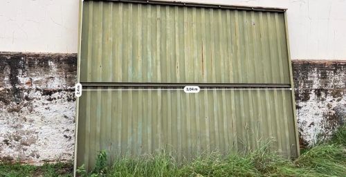 Portão de Aço 3,04m x 2,4m