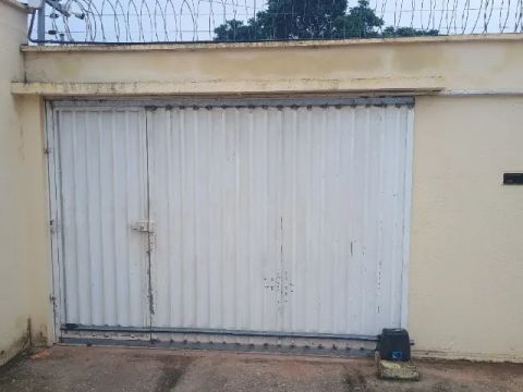 Portão de ferro