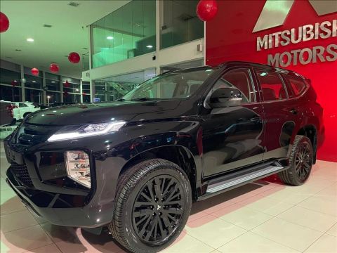 MITSUBISHI PAJERO SPORT 2.4 16V MIVEC TURBO DIESEL LEGEND BLACK AWD AUTOMÁTICO