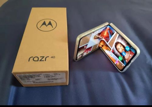 Motorola Razr 40 - pego iPhone 