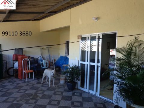 QR 310 Ótima Casa na LAJE com 3 Quartos/Suíte Escriturado Perto Metrô em Samambaia Sul-DF
