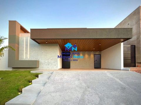 Casa mobiliada no Condomínio Verana - Aponiã