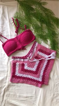 Conjunto de Crochê Rosa- siga nossa loja: @desapegoclloset