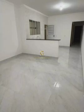 Imóvel para aluguel possui 98 metros quadrados com 2 quartos