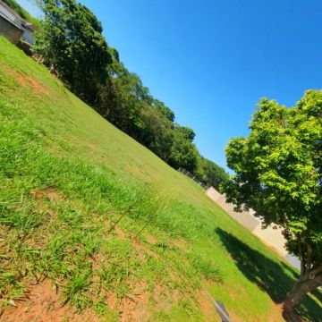 *OPORTUNIDADE * - Terreno p/ Venda em Piratininga, no Cond. Residencial Vale Florido II