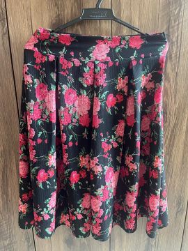 Saia floral midi tamanho M 
