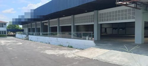 Aluga-se Galpão 2700 m2 em via principal!