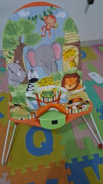 Cadeirinha Vibratória Infantil - Diversão e Conforto para o Bebê