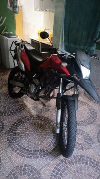 Vendo XRE 300 