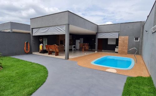 Lindo Rancho p/ locação próximo ao Clube Náutico em Fronteira/MG