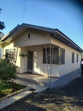 Vende-se Casa com Barracão Guaira