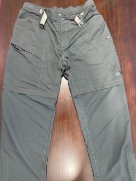 CALÇA THE NORTH FACE (vira bermuda) tam GG