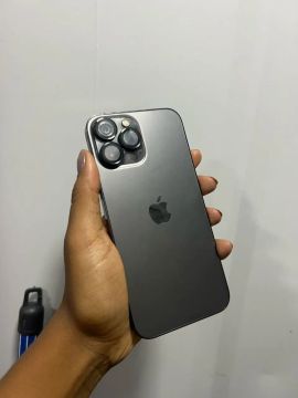 iPhone 13 Pro Max - Preto Grafite