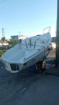 Vendo veleiro Gralha 16 pés 