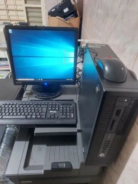 Computador / PC Completo Com Monitor, Teclado E Mouse Windows 10 HP compaq 8000