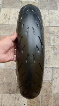 Pneu usado Michelin Power 5 120/70-17