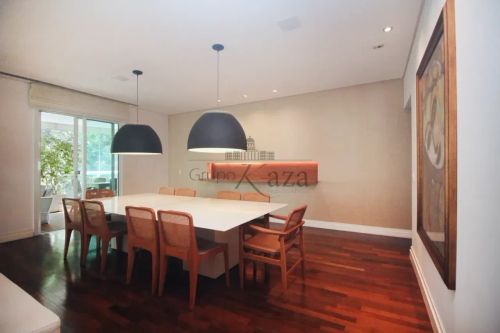 Apartamento - Itaim Bibi - 4 Suítes - 500m².