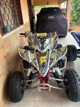Quadriciclo yamaha 450cc