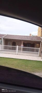 Só meia quadra da praia. Itapoá SC, a partir de $65 diária por pessoa.
