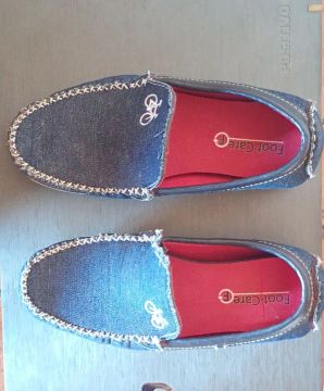 Mocassin, Tam 32