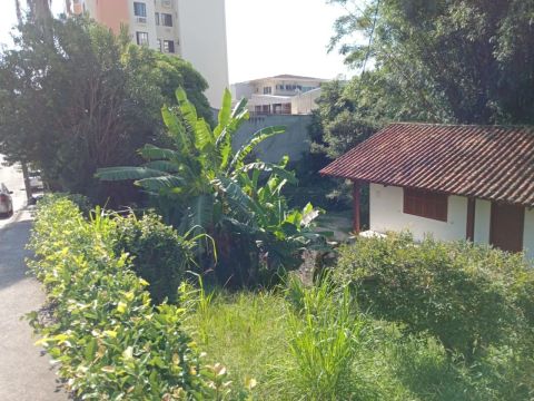 Terreno com 1322m² - À venda no bairro Jardim Atlântico.