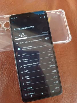 Vendo Motorola g24 rosa .