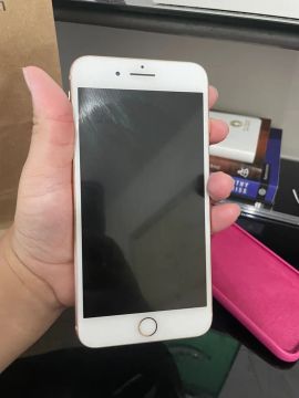 iPhone 8 Plus 