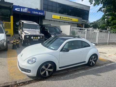 Volkswagen Fusca 2.0 Tsi 16V Gasolina 2P Automático