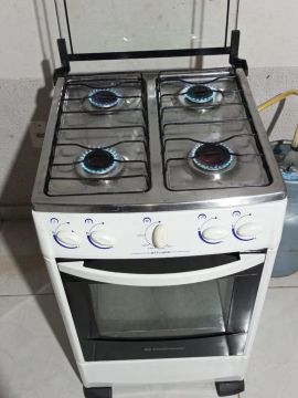 Fogão Continental 4 Bocas com Forno - Usado