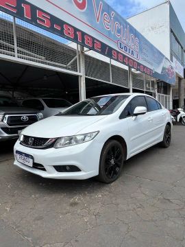 Honda civic 2014/2015 carro muito bem conservado 