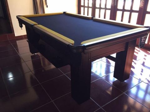 Mesa de Sinuca Madeira Maciça Tabaco Tecido Preto Bordas Amarelas Modelo PAD2254