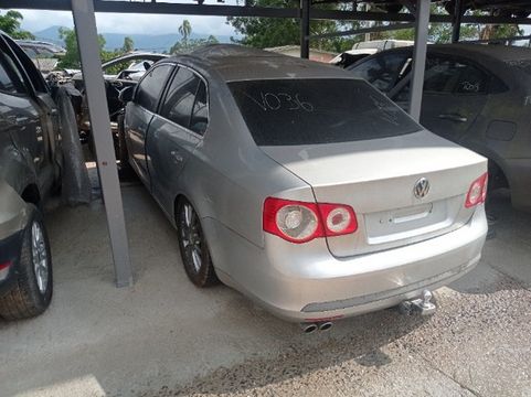 Sucata VW Jetta 2.5 2008 para retirada de peças