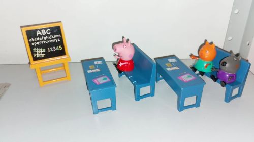  Peppa Pig - leia descrição 