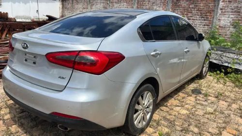 SUCATA KIA CERATO 2015