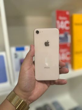 IPhone 8 Semi novo com garantia $ 499,00