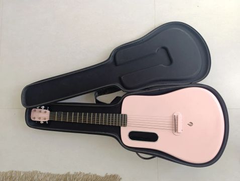Violão acústico rosa