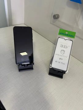 Moto G8 Plus