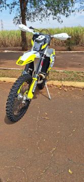 Motocicleta Off-Road Husqvarna 