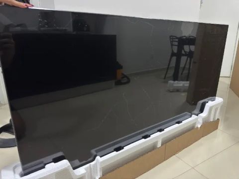TV Samsung 65? QNX1D MiniLed com display trincado e queimado