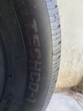 Pneu 175/65R14 - Tecno - Usado