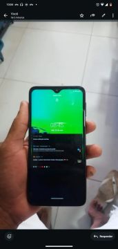 Moto g8 play em perfeito estado 