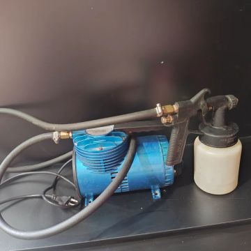 COMPRESSOR